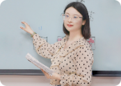 日本东京大学毕业，日语教育3年